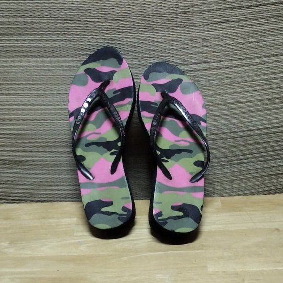 Medium Womens pink camo wedge flip flops with sequin straps - Picture 5 of 6